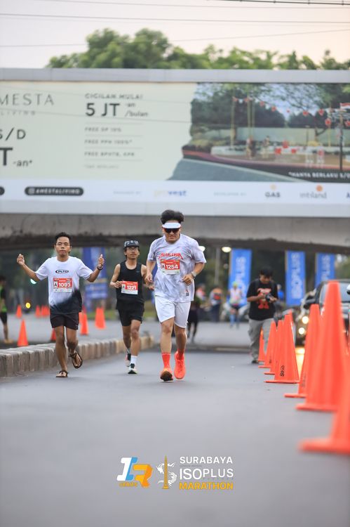 Race photo from SURABAYA ISOPLUS MARATHON 2025