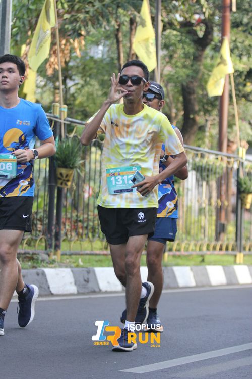 Race photo from Isoplus Run 2024 Surabaya