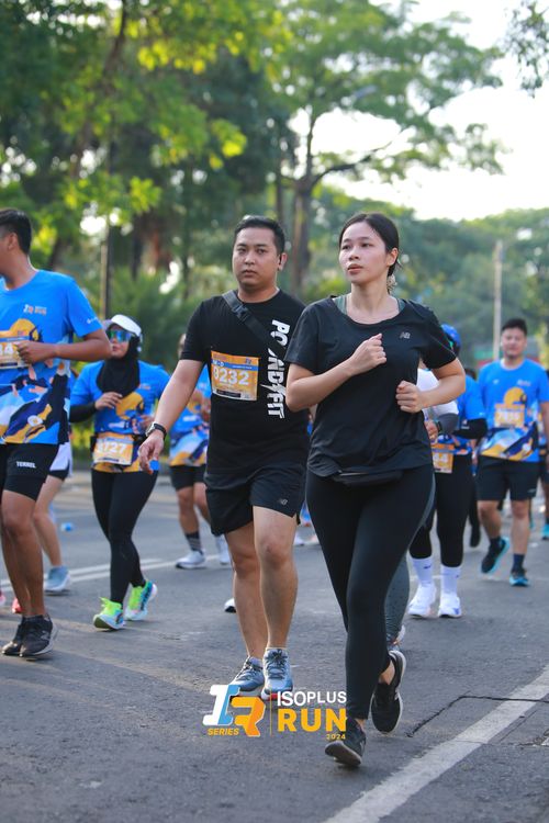 Race photo from Isoplus Run 2024 Surabaya