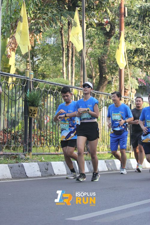 Race photo from Isoplus Run 2024 Surabaya