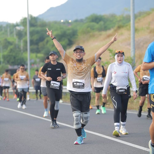 Race photo from KEDIRI HALF MARATHON 2026