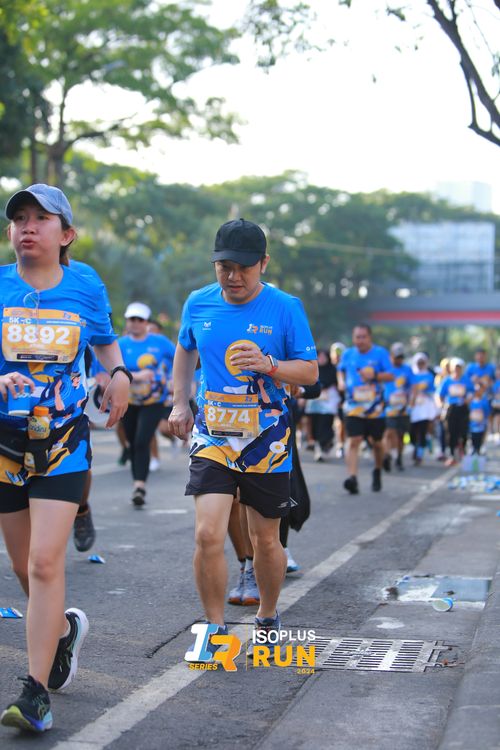 Race photo from Isoplus Run 2024 Surabaya