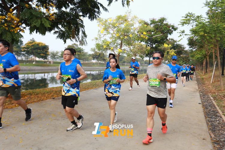 Race photo from ISOPlus Run 2024 Jakarta