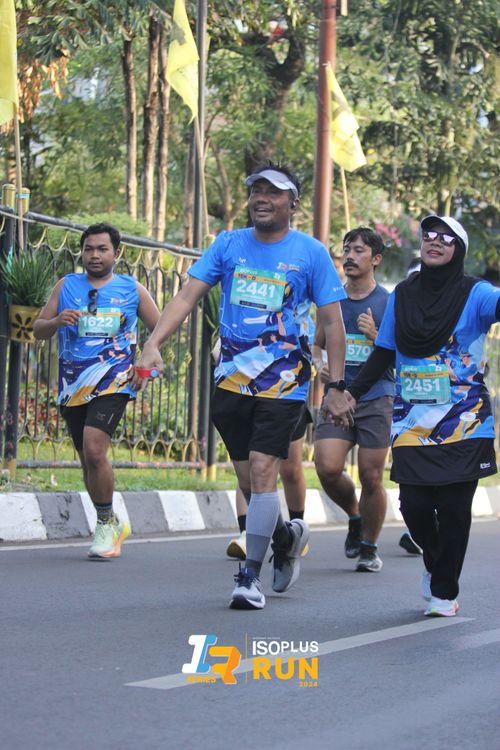 Race photo from Isoplus Run 2024 Surabaya
