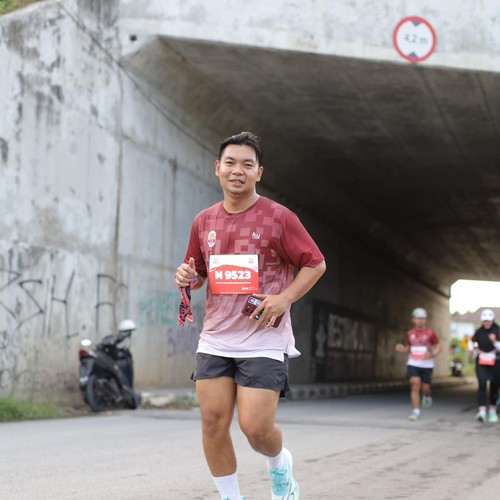 Race photo from KEDIRI HALF MARATHON 2026
