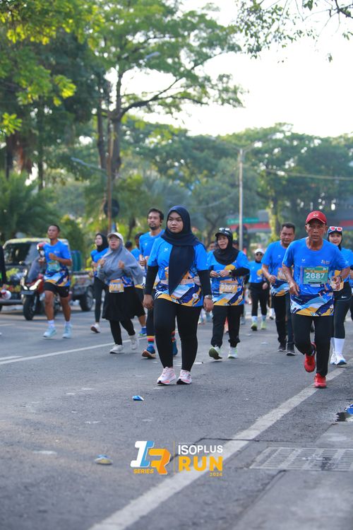Race photo from Isoplus Run 2024 Surabaya