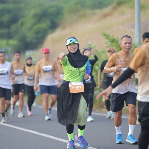 Race photo from KEDIRI HALF MARATHON 2026