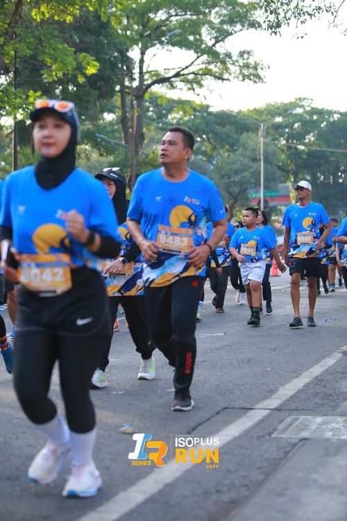 Race photo from Isoplus Run 2024 Surabaya