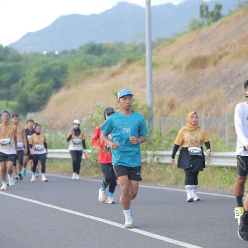 Race photo from KEDIRI HALF MARATHON 2026