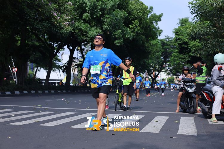 Race photo from SURABAYA ISOPLUS MARATHON 2025