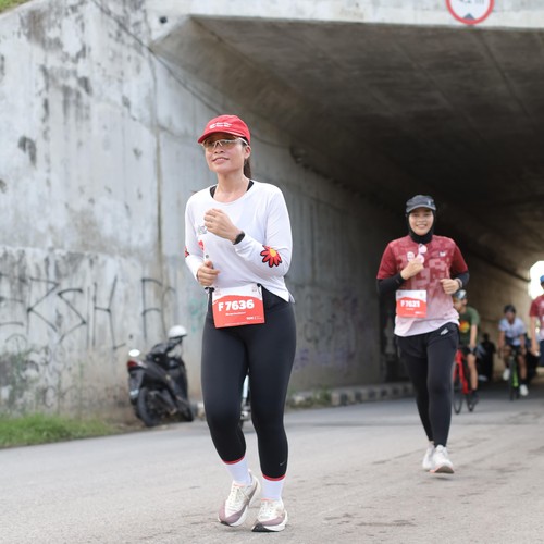 Race photo from KEDIRI HALF MARATHON 2026