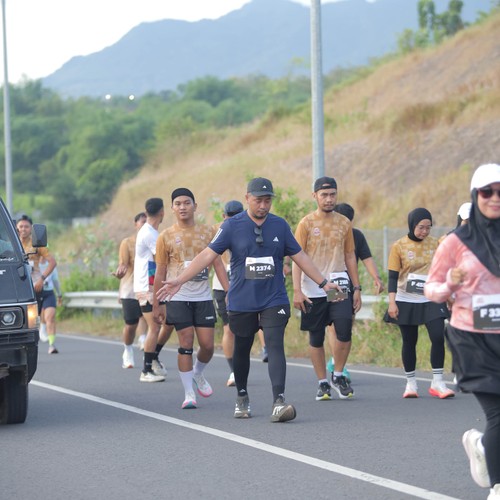 Race photo from KEDIRI HALF MARATHON 2026