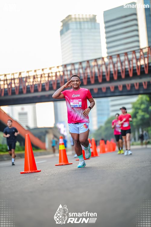 Race photo from Smartfren Run 2025 