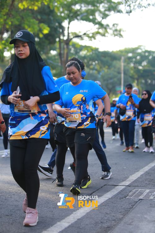 Race photo from Isoplus Run 2024 Surabaya