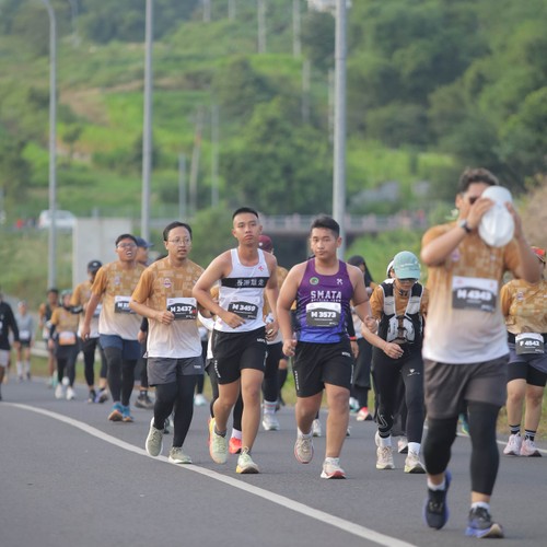 Race photo from KEDIRI HALF MARATHON 2026