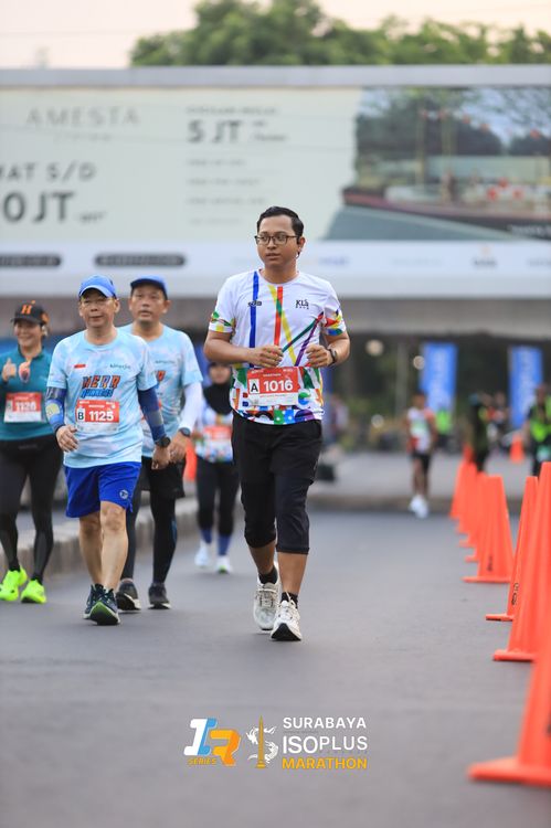 Race photo from SURABAYA ISOPLUS MARATHON 2025