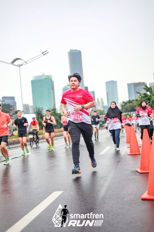 Race photo from Smartfren Run 2024