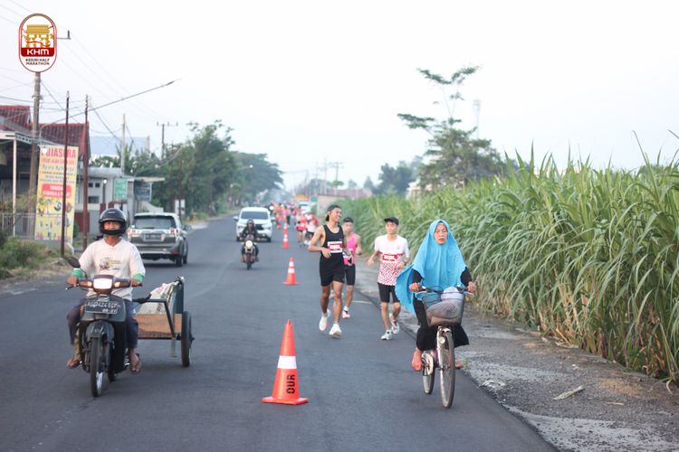 Race photo from Kediri Half Marathon 2024