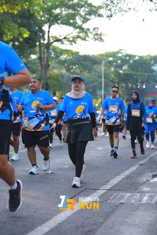 Race photo from Isoplus Run 2024 Surabaya