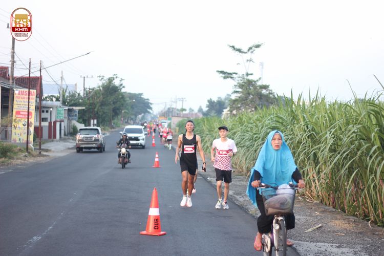 Race photo from Kediri Half Marathon 2024