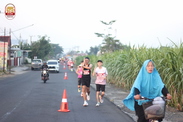 Race photo from Kediri Half Marathon 2024