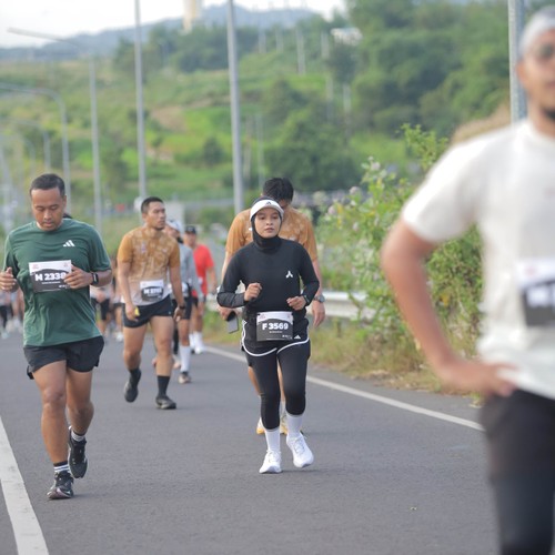 Race photo from KEDIRI HALF MARATHON 2026