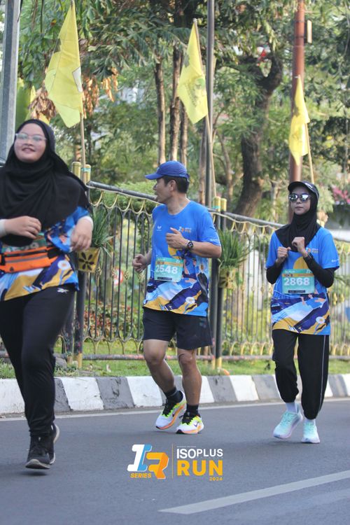 Race photo from Isoplus Run 2024 Surabaya