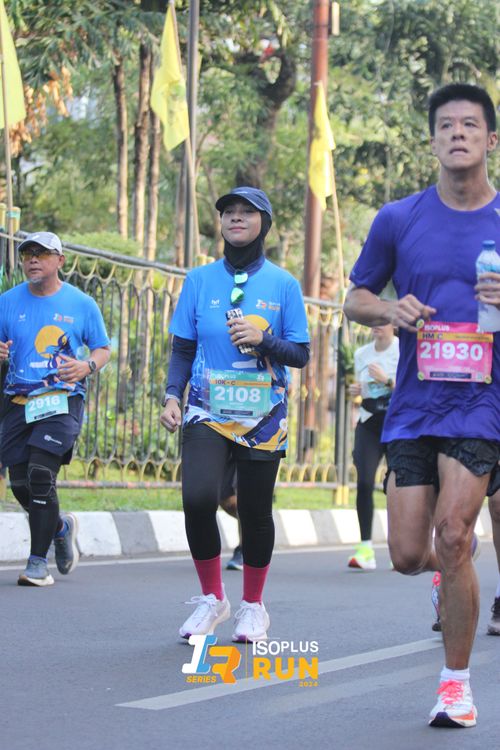 Race photo from Isoplus Run 2024 Surabaya