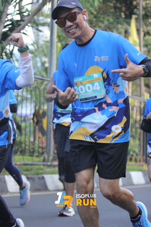 Race photo from Isoplus Run 2024 Surabaya