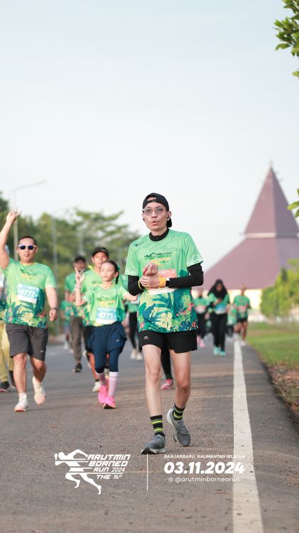 Race photo from Arutmin Borneo Run 2024