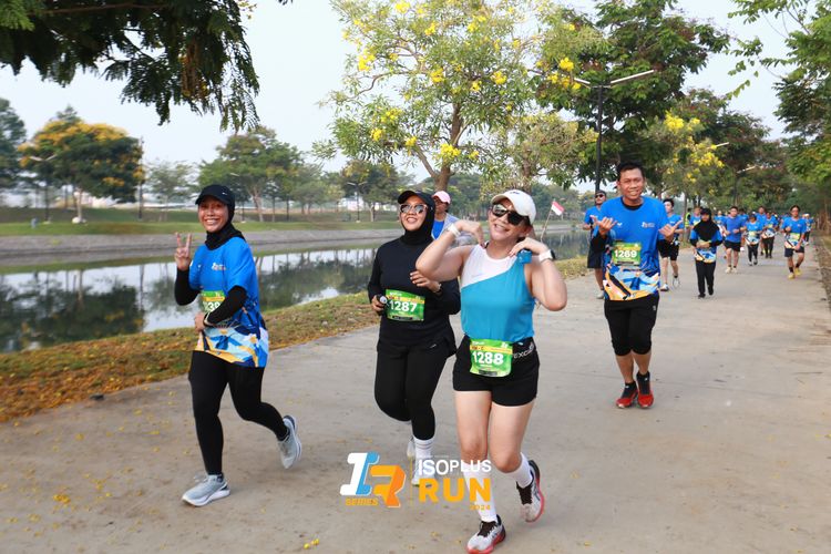 Race photo from ISOPlus Run 2024 Jakarta