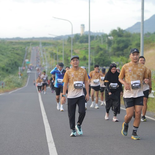 Race photo from KEDIRI HALF MARATHON 2026