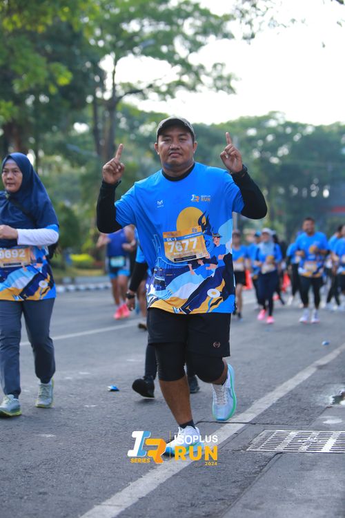 Race photo from Isoplus Run 2024 Surabaya