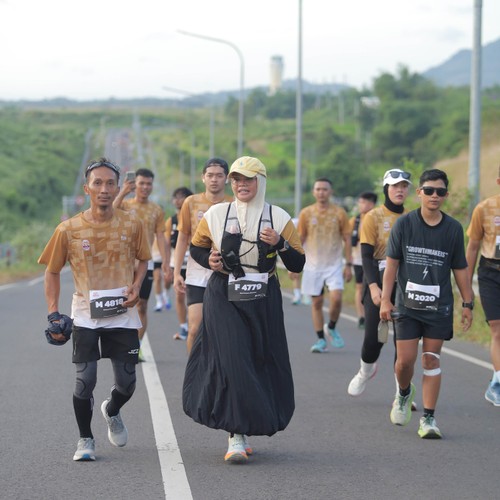 Race photo from KEDIRI HALF MARATHON 2026