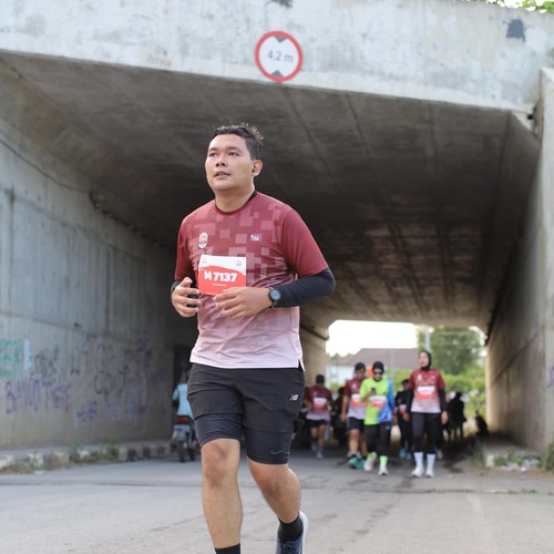 Race photo from KEDIRI HALF MARATHON 2026