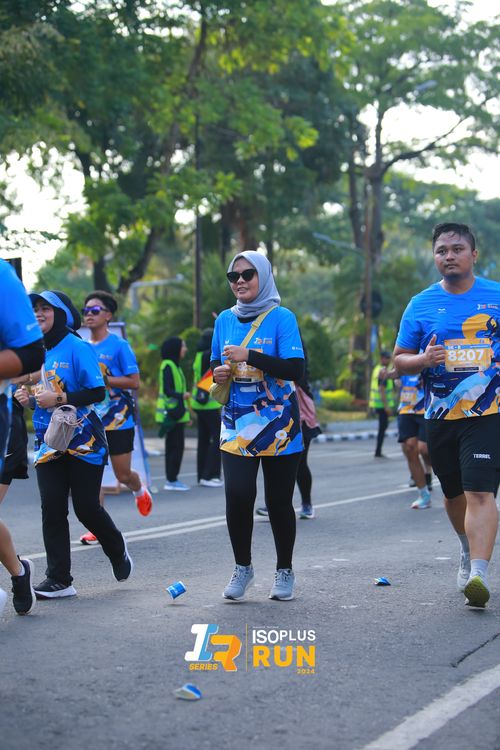Race photo from Isoplus Run 2024 Surabaya