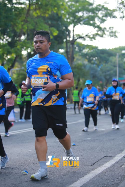 Race photo from Isoplus Run 2024 Surabaya