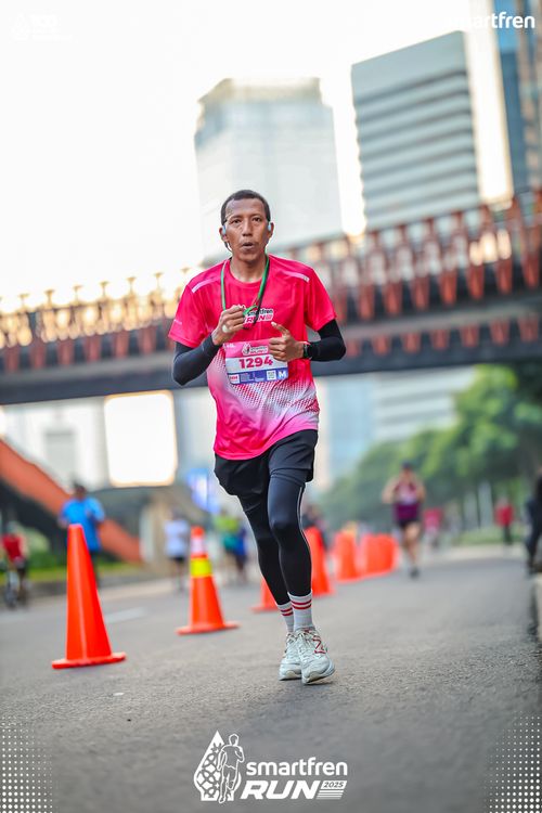 Race photo from Smartfren Run 2025 