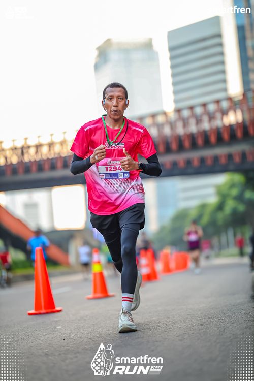 Race photo from Smartfren Run 2025 