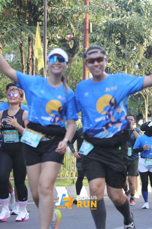Race photo from Isoplus Run 2024 Surabaya