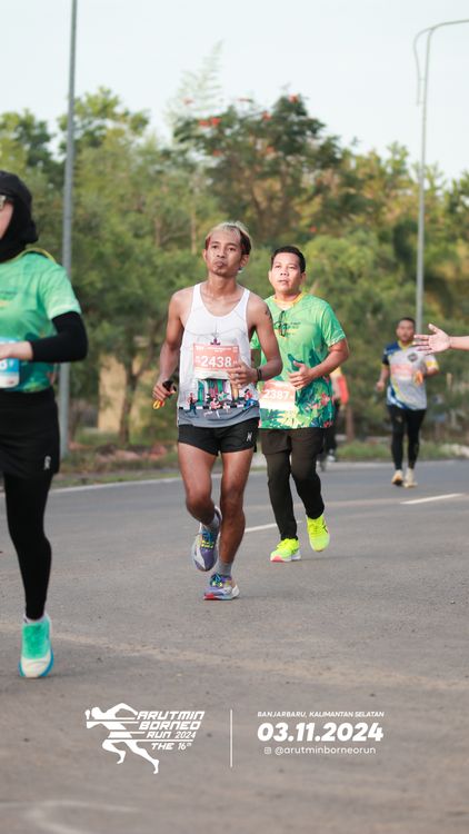 Race photo from Arutmin Borneo Run 2024