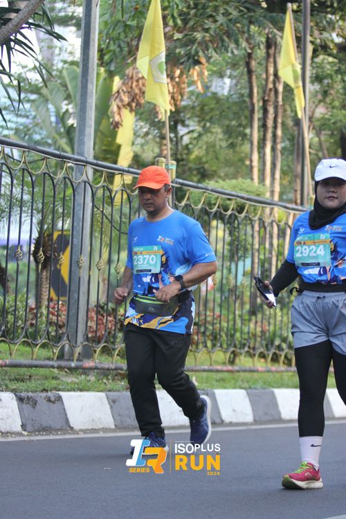 Race photo from Isoplus Run 2024 Surabaya