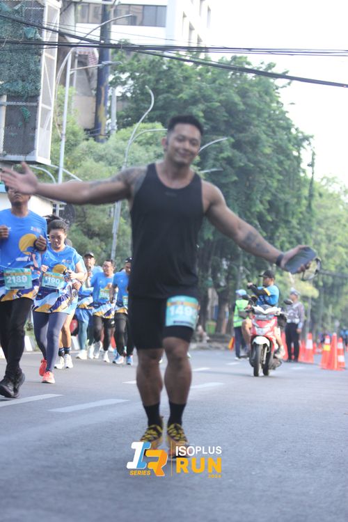 Race photo from Isoplus Run 2024 Surabaya