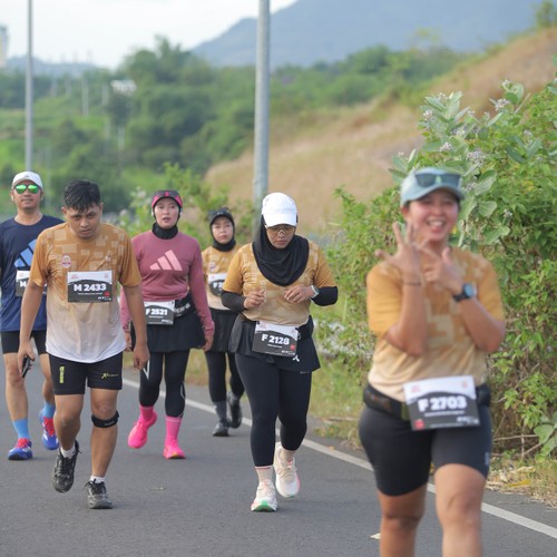 Race photo from KEDIRI HALF MARATHON 2026