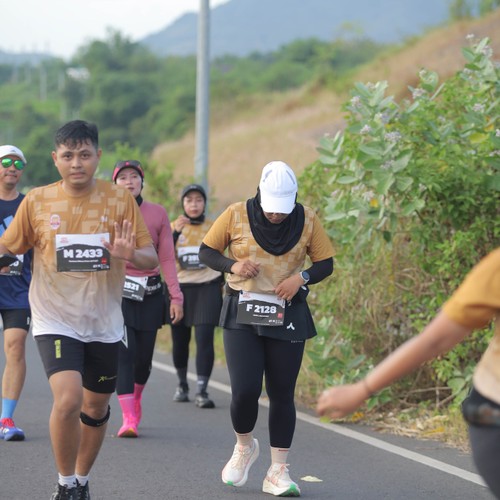 Race photo from KEDIRI HALF MARATHON 2026