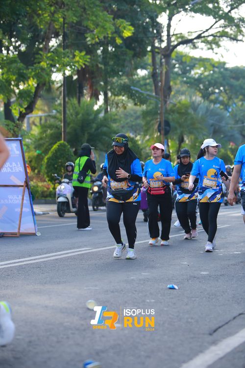 Race photo from Isoplus Run 2024 Surabaya