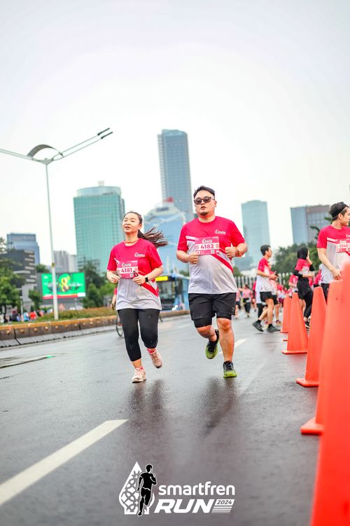 Race photo from Smartfren Run 2024