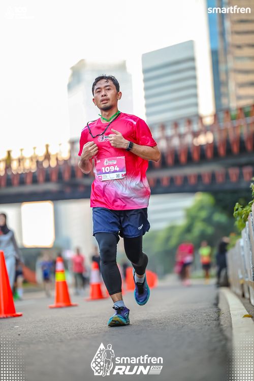 Race photo from Smartfren Run 2025 