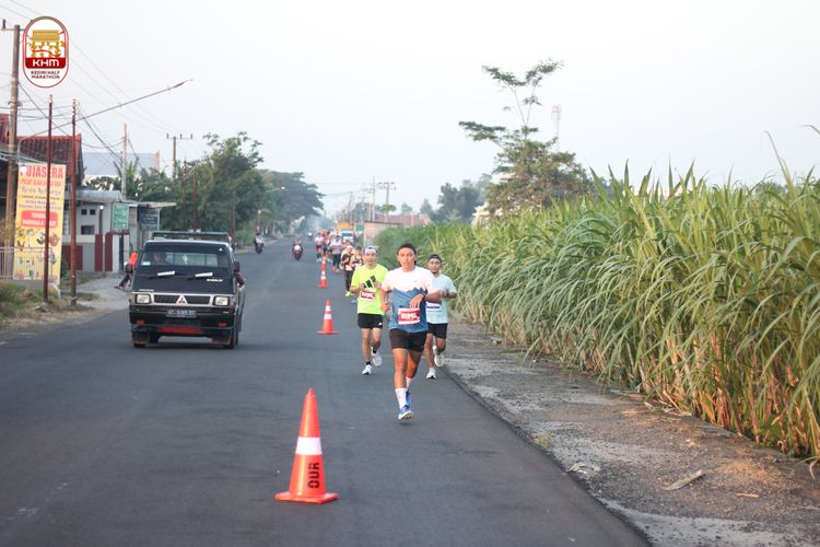 Race photo from Kediri Half Marathon 2024