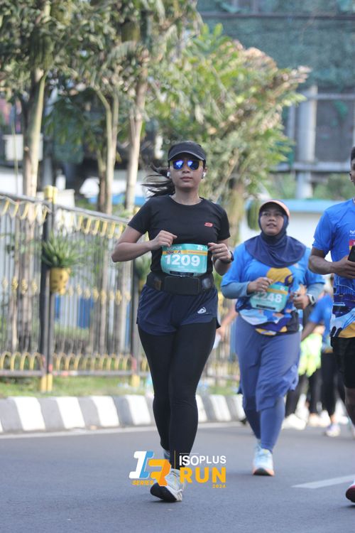 Race photo from Isoplus Run 2024 Surabaya
